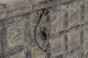 Cufăr vintage din lemn de tec, natur, pe roți din lemn, cu feronerie din fier, finisaj patinat, 87 x 118 x 66 cm, „Legacy”