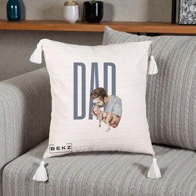 Cadou pentru Tata - Perna Personalizata DAD Tata si Nou-Nascut, 40x40 cm, Bej cu Franjuri, Husa Detasabila, Perna Inclusa, BEKZ®
