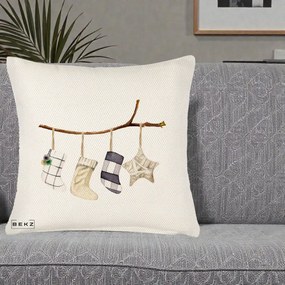 Perna Decorativa Ciorapi de Craciun pe Ramura, 40x40 cm, Crem Reliefat, Husa Detasabila, Perna Inclusa, BEKZ®