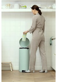 Cos de gunoi cu pedala Brabantia NewIcon 1008851, 30 L, Inchidere usoara, Baza antiderapanta, Verde deschis