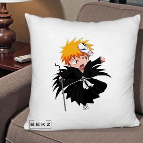 Perna Personalizata Bleach Ichigo Chibi cu Masca, 40x40 cm, Alb Pufos, Husa Detasabila, Perna Inclusa, BEKZ®