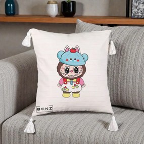 Perna Personalizata Labubu x Urs Albastru Colorat, 40x40 cm, Bej cu Franjuri, Husa Detasabila, Perna Inclusa, BEKZ®