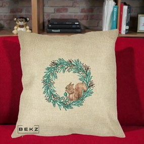 Perna Decorativa Coroana Turcoaz cu Veverita, 40x40 cm, Crem, Husa Detasabila, Perna Inclusa, BEKZ®