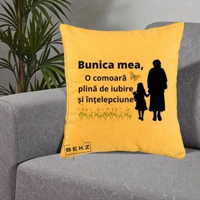 Cadou pentru Bunica - Perna Personalizata Bunica Mea Comoara Iubire Intelepciune Varianta Extinsa, 40x40 cm, Galben, Husa Detasabila, Perna Inclusa, BEKZ®