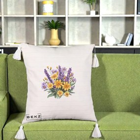Perna Decorativa Lavanda cu Margarete Galbene si Lila, 40x40 cm, Bej cu Franjuri, Husa Detasabila, Perna Inclusa, BEKZ®