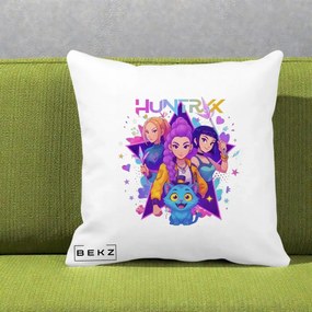 Perna Personalizata K-pop HUNTRX Trio cu Pisica Stele, 40x40 cm, Alba Mata, Husa Detasabila, Perna Inclusa, BEKZ®