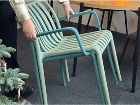 Scaun din plastic TREGO cu brate, antracit