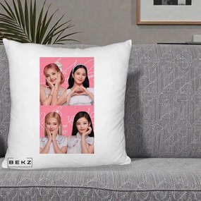 Perna Personalizata K-pop BLACKPINK Colaj Roz, 40x40 cm, Alb Pufos, Husa Detasabila, Perna Inclusa, BEKZ®