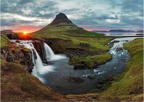 Tablou pe sticlă - Kirkjufell la apus (70x50 cm)