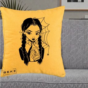 Perna Personalizata Wednesday cu Panza de Paianjen, 40x40 cm, Galben, Husa Detasabila, Perna Inclusa, BEKZ®
