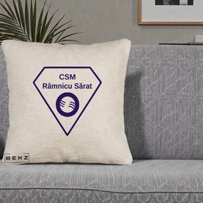 Perna Personalizata CSM Ramnicu Sarat Fotbal, 40x40 cm, Bej Canapea, Husa Detasabila, Perna Inclusa, BEKZ®