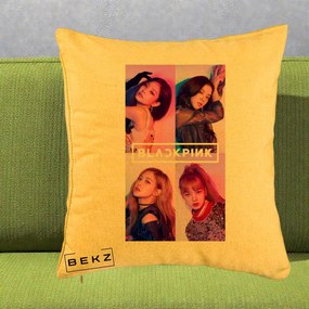 Perna Personalizata K-pop BLACKPINK Poster Colaj 4 Membre Violet Roz, 40x40 cm, Galben, Husa Detasabila, Perna Inclusa, BEKZ®