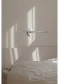 Aplică de perete argintie LED cu intensitate reglabilă din metal Omni Wall – UMAGE