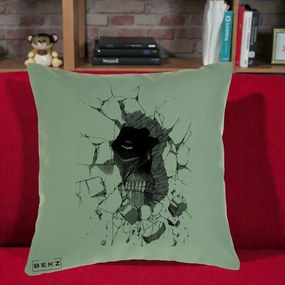 Perna Personalizata Attack on Titan Titan Crapand Zidul, 40x40 cm, Verde, Husa Detasabila, Perna Inclusa, BEKZ®
