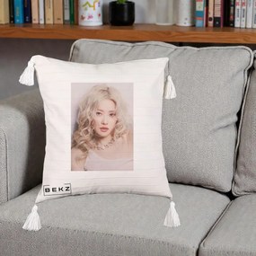 Perna Personalizata K-pop BLACKPINK Rose, 40x40 cm, Bej cu Franjuri, Husa Detasabila, Perna Inclusa, BEKZ®