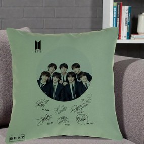 Perna Personalizata K-pop BTS Fotografie Grup Costum Negru si Autografe Cerc, 40x40 cm, Verde, Husa Detasabila, Perna Inclusa, BEKZ®