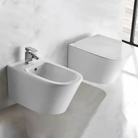 Toaletă Clement, montată pe perete, fără ramă