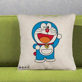 Perna Personalizata Doraemon Salutand, 40x40 cm, Bej Canapea, Husa Detasabila, Perna Inclusa, BEKZ®
