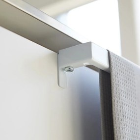 Suport pentru prosoape de bucătărie alb de agățat Tower – YAMAZAKI