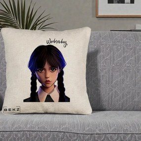 Perna Personalizata Wednesday Addams Portret Realist, 40x40 cm, Bej Canapea, Husa Detasabila, Perna Inclusa, BEKZ®