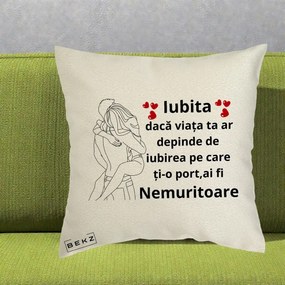 Cadou pentru Iubita - Perna Personalizata Iubita Nemuritoare cu Cuplu Line-Art si Inimi Rosii, 40x40 cm, Ecru, Husa Detasabila, Perna Inclusa, BEKZ®