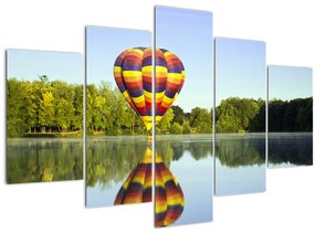 Tablou cu balon cu aer cald pe un lac (150x105 cm)