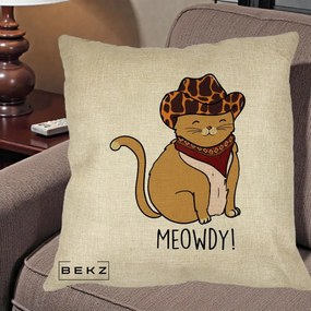 Perna Decorativa Pisica Cowboy Meowdy, 40x40 cm, Crem, Husa Detasabila, Perna Inclusa, BEKZ®