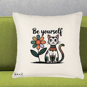 Perna Personalizata Be Yourself Pisica Folk, 40x40 cm, Crem Reliefat, Husa Detasabila, Perna Inclusa, BEKZ®