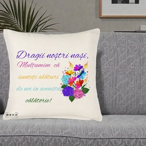 Perna Personalizata Dragii Nostri Nasi Multumim cu Flori Multicolore Colorat, 40x40 cm, Crem Reliefat, Husa Detasabila, Perna Inclusa, BEKZ®