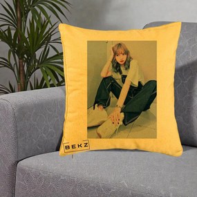 Perna Personalizata K-pop BLACKPINK Lisa, 40x40 cm, Galben, Husa Detasabila, Perna Inclusa, BEKZ®