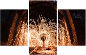 Tablou - Show de lumini deasupra șinelor (90x60 cm)