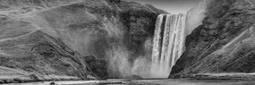 Tablou cascadă iconică în Islanda în design alb-negru