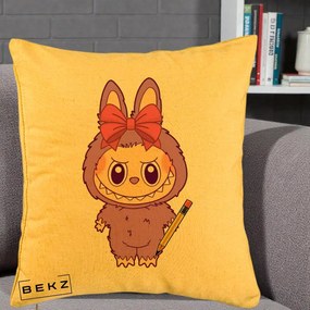 Perna Personalizata Labubu Mov cu Funda Rosie si Creion, 40x40 cm, Galben, Husa Detasabila, Perna Inclusa, BEKZ®