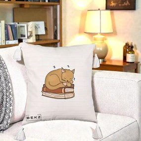 Perna Decorativa Pisica Adormita pe Carti, 40x40 cm, Bej cu Franjuri, Husa Detasabila, Perna Inclusa, BEKZ®