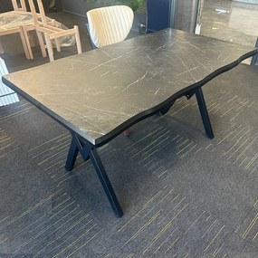 Masa de bucatarie Barton Neagra din MDF 140 cm