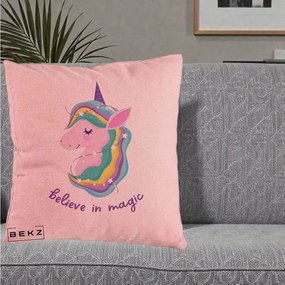 Perna Decorativa Unicorn Believe in Magic, 40x40 cm, Roz, Husa Detasabila, Perna Inclusa, BEKZ®