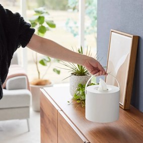 Cutie pentru șervețele din metal Tower – YAMAZAKI