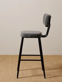 Scaun de bar tapițat din bumbac gri și fier negru, cu spătar dreptunghiular și suport pentru picioare, aspect stonewashed, 105 x 48 x 48 cm, „Fairfax”