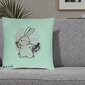 Perna Decorativa Iepuras Kawaii cu Cosulet Floral, 40x40 cm, Verde Menta, Husa Detasabila, Perna Inclusa, BEKZ®