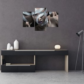 Tablou cu femeie și panglică (90x60 cm)