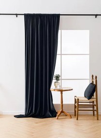 Draperie opaca neagra VELVET 135x250 cm Agățat: Inele metalice