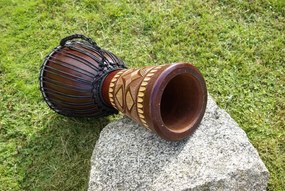 Tobă africană Djembe, 70 cm - sculptată manual