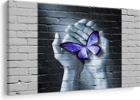 Tablou - Fluture violet pe perete (90x60 cm)