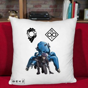 Perna Personalizata Ghost in the Shell Motoko si Tachikoma, 40x40 cm, Alb Pufos, Husa Detasabila, Perna Inclusa, BEKZ®
