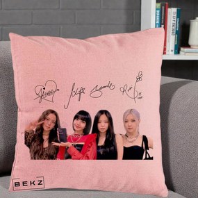 Perna Personalizata K-pop BLACKPINK Semnaturi, 40x40 cm, Roz, Husa Detasabila, Perna Inclusa, BEKZ®