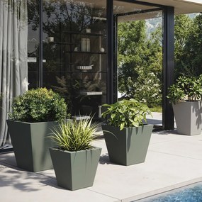 Ghiveci plante, flori design decorativ modern pentru amenajari interioare si exterioare, SQUARE CONE POT 41180R Vondom