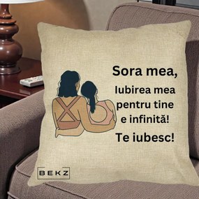 Cadou pentru Sora - Perna Personalizata Sora Mea Te Iubesc Doua Fete Fashioniste Line Art, 40x40 cm, Crem, Husa Detasabila, Perna Inclusa, BEKZ®
