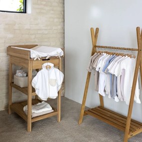 Masă de înfășat în culoare naturală din lemn de stejar cu masă de schimbat Forrest – Vipack