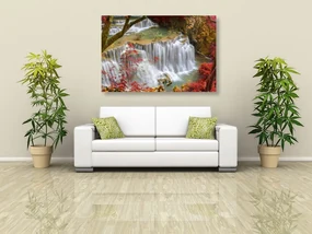 Tablou cascada forestieră
