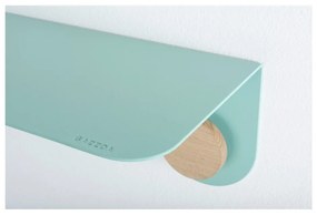 Raft de perete din oțel și detalii din lemn de stejar, cu 2 cârlige Gazzda Hook, lungime 70 cm, verde